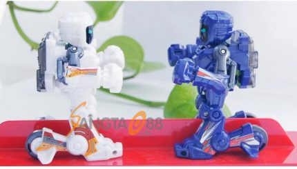 Robot đấm bốc tay cầm điều khiển Battroborg