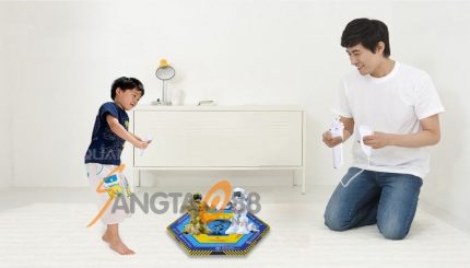 Robot đấm bốc tay cầm điều khiển Battroborg