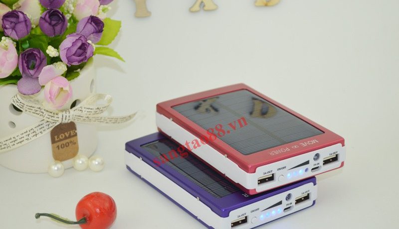 Pin sạc dự phòng 10.000mAh năng lượng mặt trời