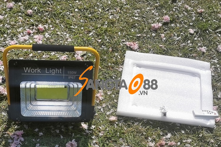 Đèn led siêu sáng sạc điện có ĐKTX 150W W729